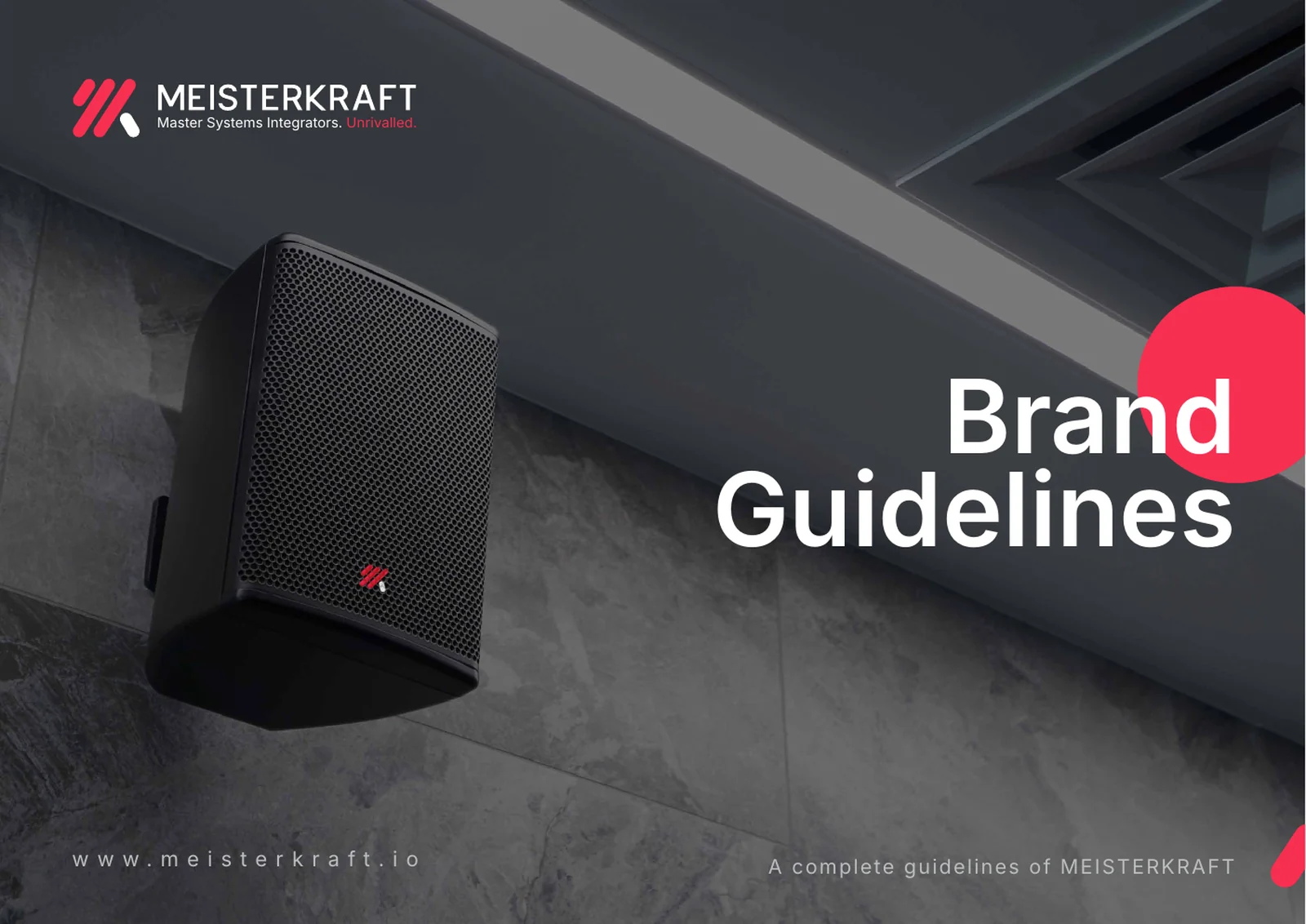 La couverture de la charte graphique MeisterKraft : une enceinte portant le nouveau logo