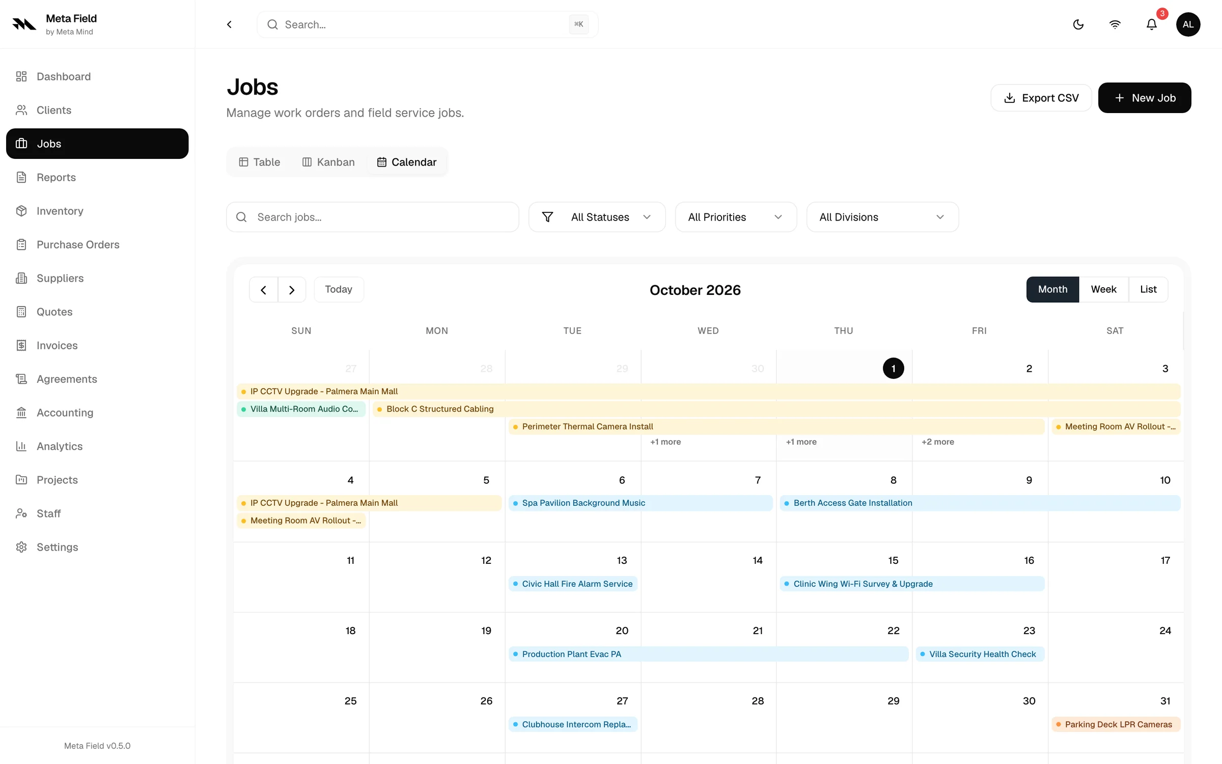 Calendario de trabajos de Meta Field para octubre, con trabajos de instalación y mantenimiento a lo largo del mes